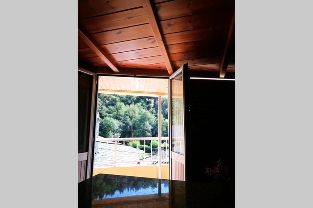 Apartamento con vistas al río A Solaina Samos Exterior foto